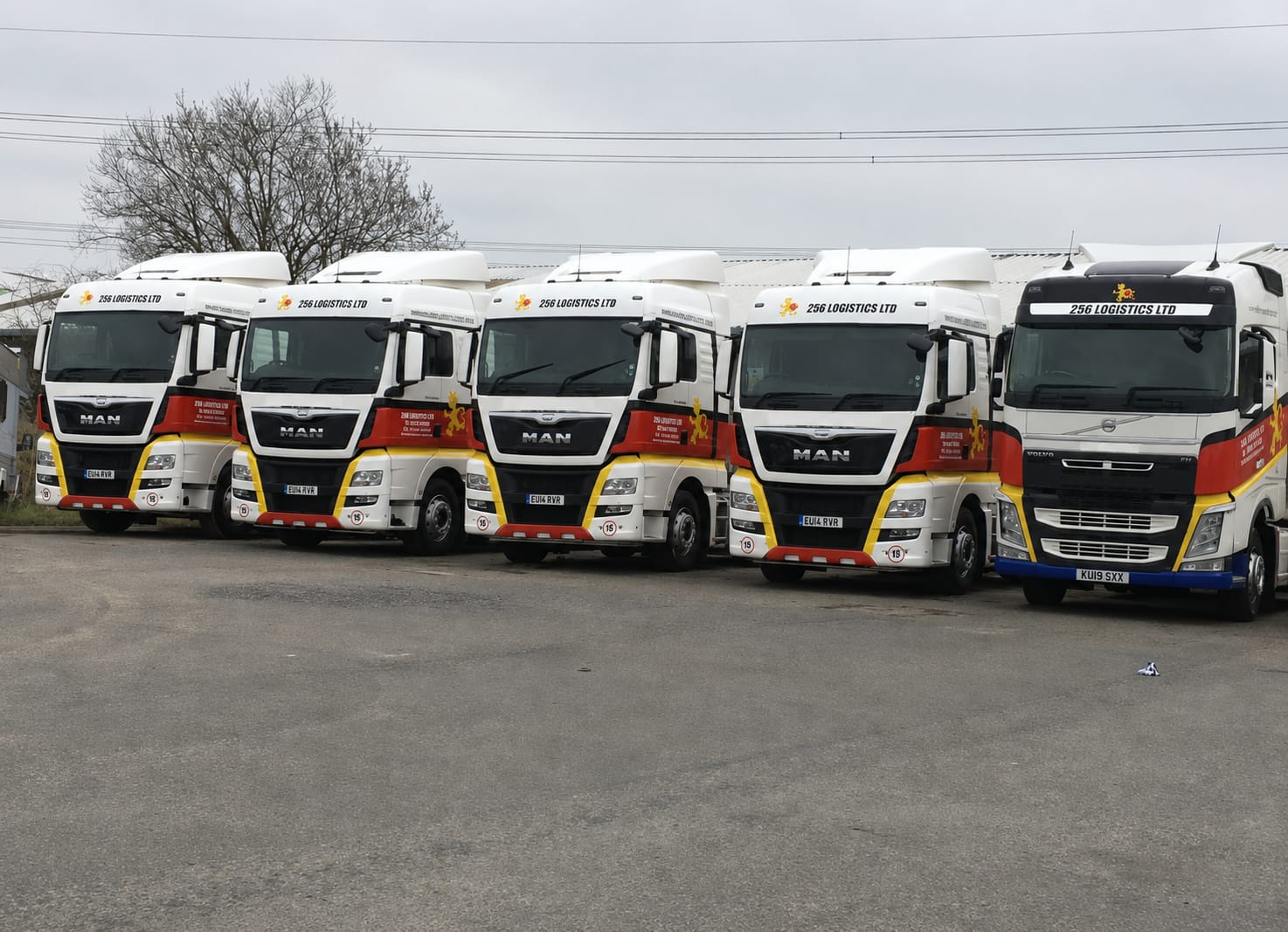 Articulated curtain-siders